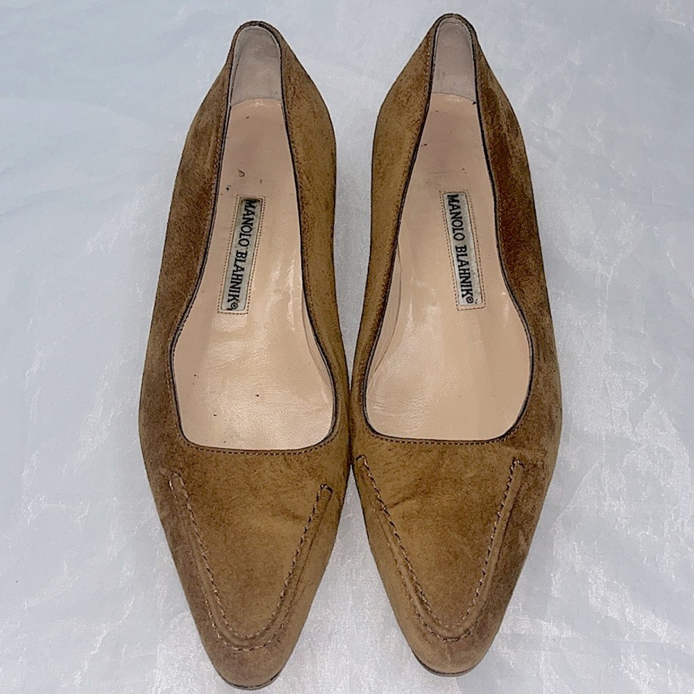 Manolo Blahnik Brown Flats